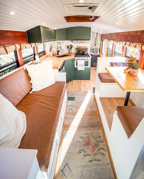 Bus Remodel, School Bus Tiny House, School Bus Camper, School Bus House, Converted School Bus, Converted Bus, Rv Bus, Bus Living, Short Bus