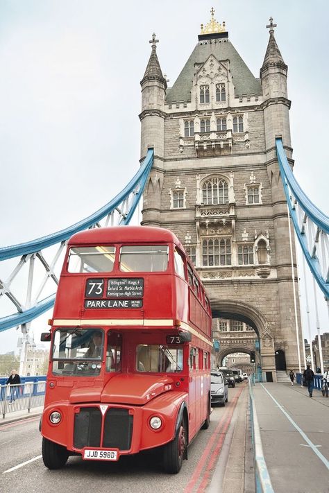 Uk Flag Wallpaper, Double Decker Bus London, English Culture, Trucker Quotes, Bus Art, England Aesthetic, Decker Bus, London Baby, London Landmarks