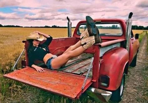 Country Girl Truck, Mopar Girl, Old Dodge Trucks, Marshall Mcluhan, Monster Trucks Birthday Party, Dodge Pickup, Wilde Westen, Old Pickup Trucks, Power Wagon