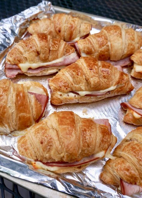 Ham And Cheese Croissants, Ham And Cheese Croissant, Crockpot Healthy, Dinner Recipes Easy, Dinner Recipes Healthy, Dinner Recipes For Family, Baked Ham, Healthy Dinner Recipes Chicken, Think Food