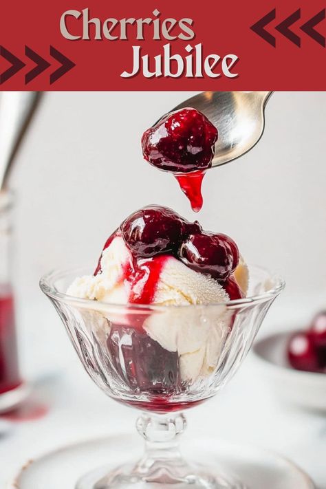 Cherry Sauce For Ice Cream, Cherry Reduction Sauce, Cherry Sauce For Cheesecake, Cherry Recipes Fresh, Sweet Cherry Recipes, Homemade Cherry Sauce, Sauce For Ice Cream, Ice Cream Cheesecake, Fresh Cherry Recipes