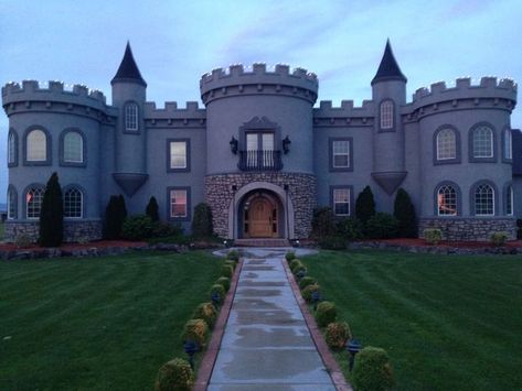 $1.5m Kuna, Idaho. Landmark Fairytale Castle Kuna Idaho, White Vinyl Fence, Castle Home, Medieval Fortress, Castle Garden, Surface Water, Fairytale Castle, Property Development, Idaho