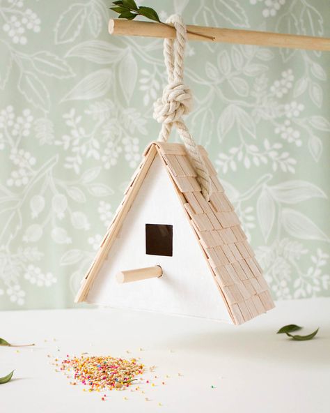 Modern Birdhouse | Martha Stewart - Invite feathered friends to your yard with this little handmade home. The triangular A-frame shape is easily crafted with lightweight wood and assembly only requires a few basic tools. #birdhouse #birding #woodcraft Modern Birdhouses, Bird House Kits, Birdhouse Designs, Reclaimed Wood Projects, Bird Houses Diy, Martha Stewart Living, Rope Crafts, Modern Diy, Crafty Projects