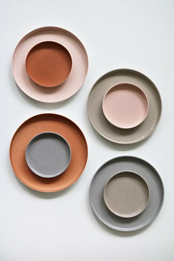 Keramik Design, Ceramic Dinnerware, Ceramic Tableware, Neutral Colour Palette, Diy Clay, Color Textures, Color Pallets, Ceramic Plates, Dinnerware Sets