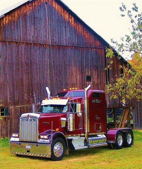 Afternoon Drive: Big Rigs (24 Photos) - Suburban Men Custom Wheels Trucks, Afternoon Drive, American Trucks, Truck Pictures, Custom Big Rigs, Truck Paint, Truck Yeah, Show Trucks, Kenworth Trucks