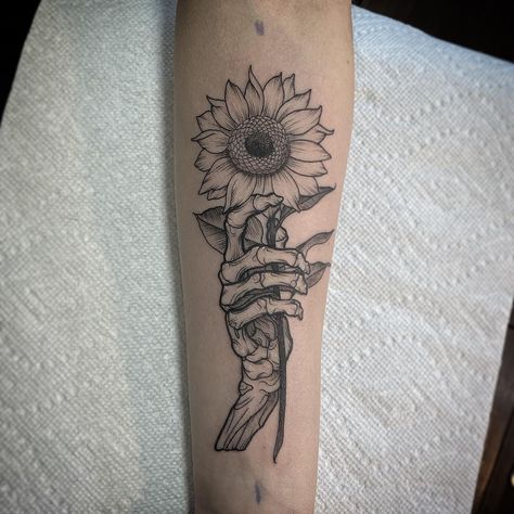 Feminine Compass Tattoo, Gargoyle Tattoo, Jellyfish Tattoo, Skeleton Hand Tattoo, Skeleton Tattoos, Goddess Tattoo, 4 Tattoo, More Tattoo, Forearm Tattoo Women