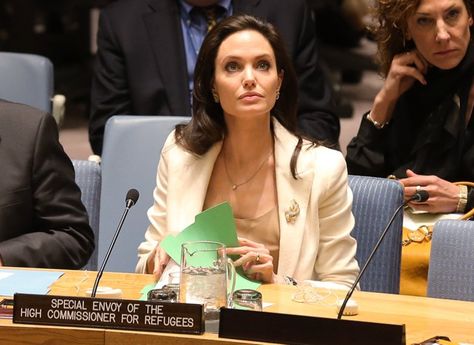 Pin for Later: Angelina Jolie Is Stunning as She Speaks Out For Syria Syria Crisis, Angelina Jolie Style, Human Rights Lawyer, United Nations Security Council, Angelina Jolie Photos, Humanitarian Work, Jolie Pitt, Career Vision Board, Business Dress