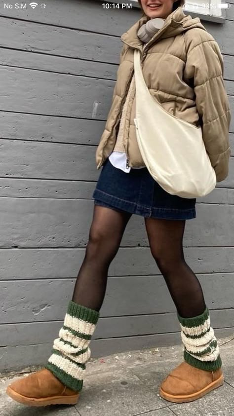 Knitted Boots Outfit, Autumn Boots Outfit, Winter Boot Outfits, Knitted Legwarmers, Legwarmers Outfit, Legwarmers Crochet, Winter Lookbook, Fall Fits, Winter Fits