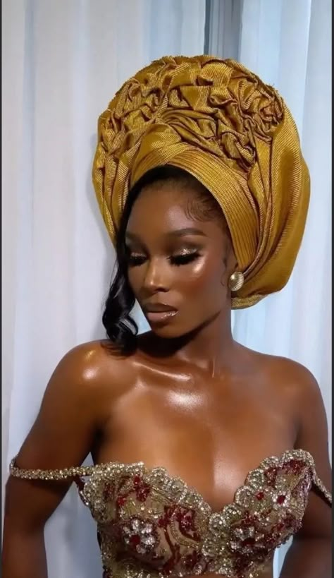 African Gold Dress, African Wedding Aesthetic, African Bride Hairstyles, Gold Nigerian Dress, Nigerian Dresses Traditional, African Headwrap Styles, Bride Black Women, Traditional African Wedding Dress, Traditional African Hairstyles