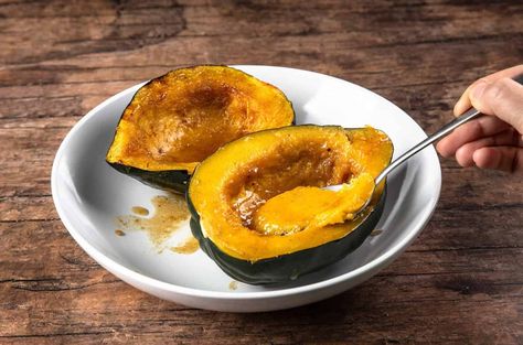 Instant Pot Acorn Squash - Pressure Cook Recipes Squash In Instant Pot, Acorn Squash In Oven, Instant Pot Acorn Squash, Maple Butter Glaze, Squash In Oven, Keto Veggies, Autumn Side Dishes, Butter Glaze, Acorn Squash Recipes