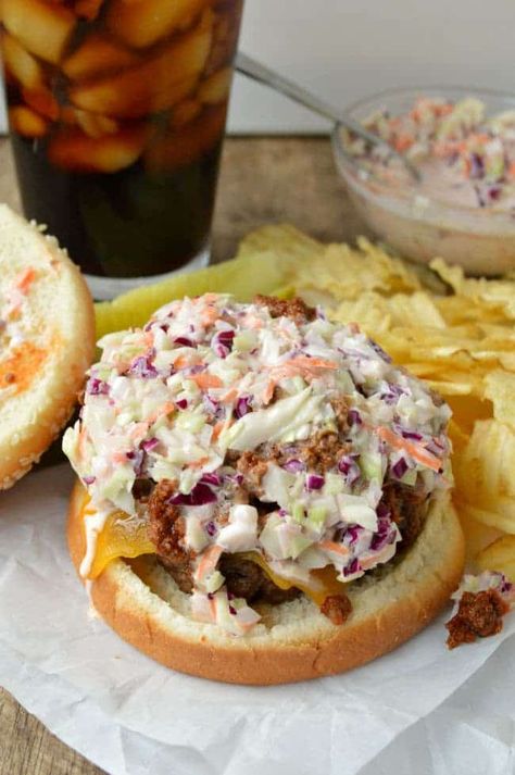 Carolina Burgers with Chili and Slaw Slaw Burger, Carolina Slaw, Meaty Chili, Stomach Rumbling, Homemade Slaw, Southern Comfort Food, Burger Dogs, Comfort Food Southern, Hot Dog Recipes