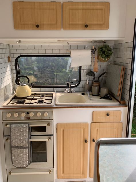 Converted Caravan, Rv Flip, Cute Caravan, Caravan Inside, Caravan Kitchen, Caravan Interiors, Diy Caravan, Motorhome Interior, Small Caravans