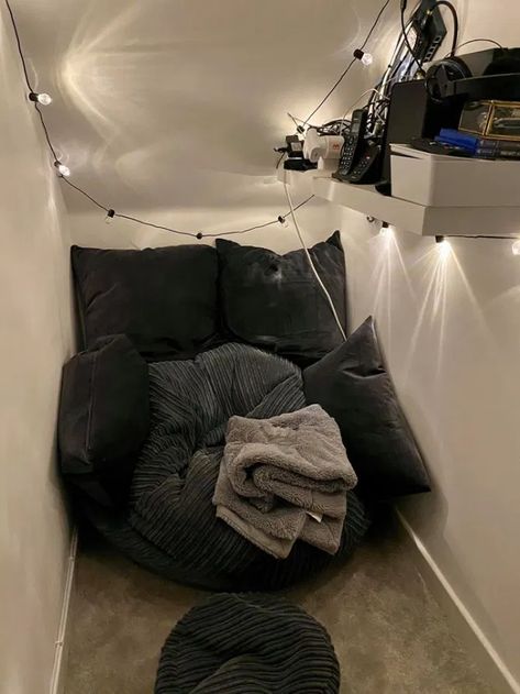 Bloke creates a man cave in the cupboard under his stairs and women are calling it the best thing ever – The Sun Under Stairs Ideas In Bedroom, Small Office Under Staircase, Bedroom Secret Hideout, Small Space Reading Nook, Girl Cave Ideas Small Spaces, Closet Hideout Ideas, Tiny Man Cave, Under Stairs Room, Hideout Ideas