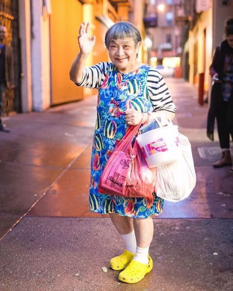 Asian Grandma Style, San Francisco Chinatown, Chinatown San Francisco, Age Is Just A Number, Grandma Fashion, Two Friends, Spirit Week, Asian American, Socks And Sandals