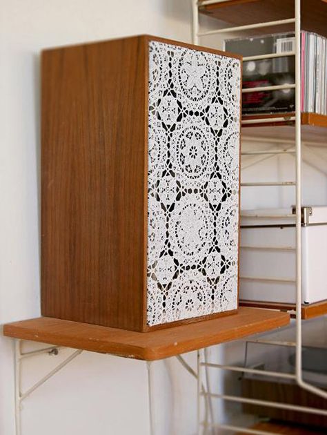 lace speakers Diy Luminaire, Folding Origami, Diy Speakers, Lace Decor, Elegant Home, Of Wallpaper, Diy Inspiration, Decorating Tips, Home Decor Inspiration