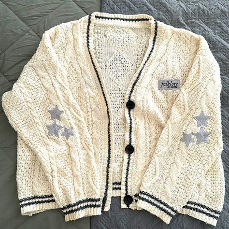 Taylor Swift Folklore Cardigan T Swift Cardigan, Taylor Swift's Cardigan, Diy Folklore Cardigan, Taylor Swift Sweater Crochet, Taylor Swift Cardigan Folklore, Ts Cardigans, Taylor's Cardigan, Swiftmas Basket, Folklore Cardigan Aesthetic