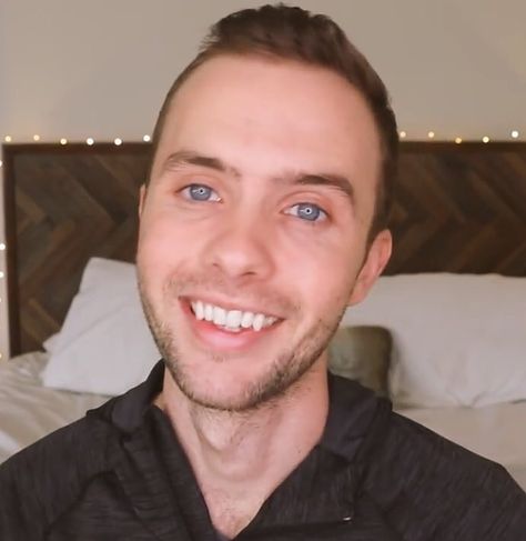 Ryland Adams, Male Youtubers, Anthony Padilla, Fav Youtubers, Shane Dawson, Famous People, Youtubers, Fun Facts, Celebrities