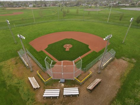 Mini Baseball Field Backyard, Softball Field, Backyard Baseball, Wiffle Ball, 1st House, Baseball Diamond, Little League Baseball, Sports Arena, Baseball Stadium