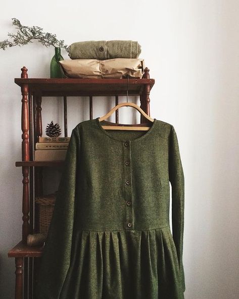 Fall Shirts Aesthetic, Green Gables Aesthetic, Anne Of Green Gables Aesthetic, Jamie Alexander, Pieck Finger, Claire Fraser, Anne Shirley, Anne With An E, Jamie Fraser