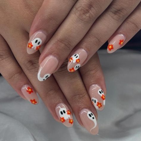 halloween nail inspo 🎃🥰 Any Halloween set is 15% off !! sale ends Oct 31 #nailtech #nailsnailsnails #nailxster #nailsofinstagram #halloween #halloweennails #spookyset #halloweendecor #inspo #nailinspiration #simple #gwinnett Nail Inspired Halloween, Simple Cute Halloween Nails, Cutesy Halloween Nails, Yellow Halloween Nails, Halloween Gel Manicure, Cute Simple Halloween Nails, Simple Halloween Nail Art, Cute Ghost Nails, Boo Nails