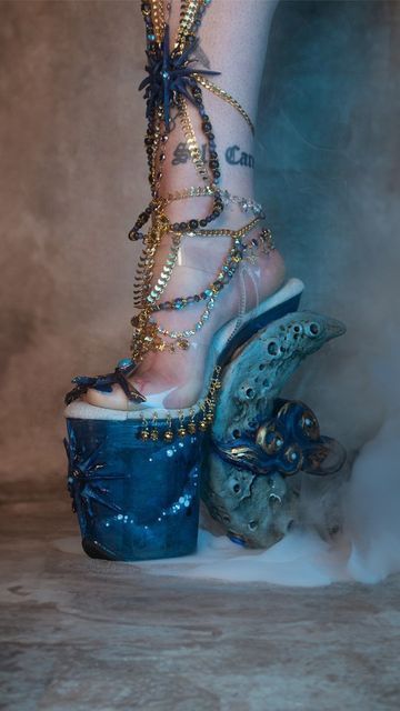 Moon Heels, Joyce Spakman, Diy Heels, Whimsical Shoes, Magic Shoes, Moon Cosplay, Fairy Shoes, Glass Shoes, Dr Shoes