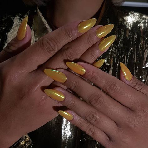 Golden Yellow Nails, Nails Yellow Chrome, Almond Nails Yellow, Yellow Chrome, Nails Yellow, Almond Shape Nails, Black Tuxedo, Yellow Nails, Hot Nails