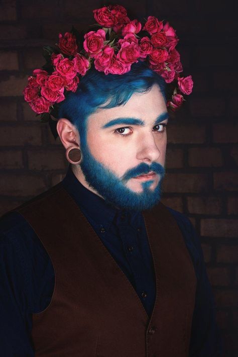 Colored Beard, Men Flowers, Mode Queer, Flower Men, Kids Hair Cuts, Round Face Haircuts, Colorful Hair, Flower Boys, Short Hair Haircuts