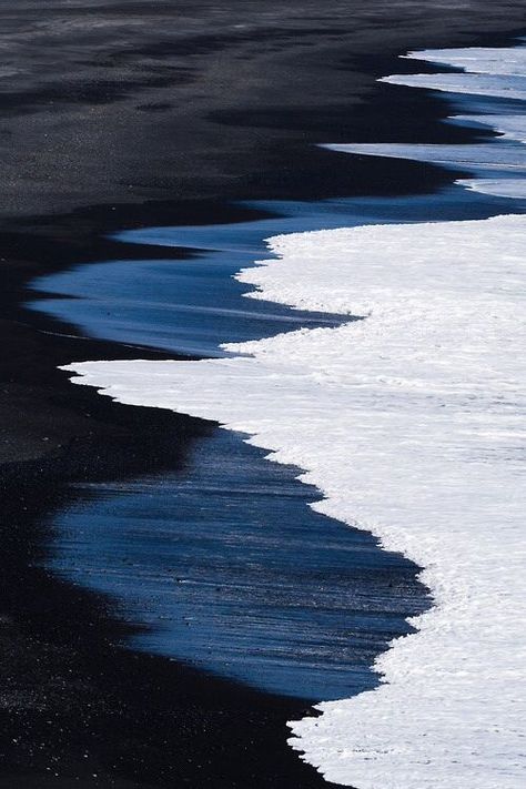 I love all the contrast between these colors. The white surf and wet blue and dry black. Black sand beaches. Soyut Sanat Tabloları, Black Sand Beach, Black Sand, Beautiful World, Color Inspiration, The Ocean, Beautiful Places, Art Photography, Bali