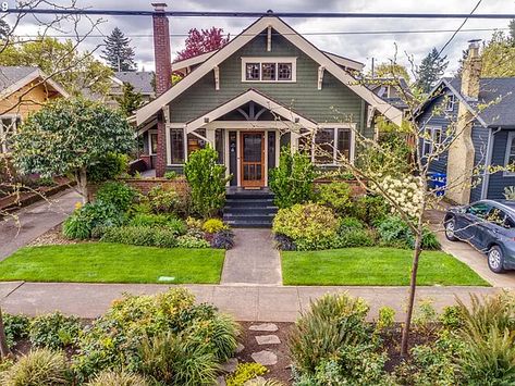 Studio Adu, Craftsman Homes, Bungalow Exterior, Craftsman Exterior, Craftsman Home, Foundation Planting, Rose City, Walla Walla, Craftsman Bungalows