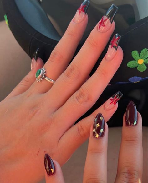 rockstar gf core Rockstar Girlfriend Nails Short, Rock Star Girlfriend Nails, Rockstar Aesthetic Nails, Rockstar Gf Aesthetic Nails, Rockstars Girlfriend Nails, Rockstar Nails Aesthetic, Rockstar Girlfriend Aesthetic Nails, Rockstar Girlfriend Tattoos, Rockstar Gf Aesthetic Makeup