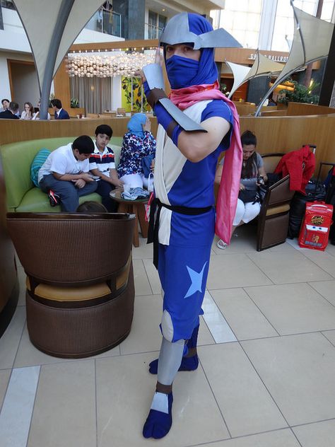 Pokémon - Greninja DSC06559 | by Prinny Fun Cosplay Pokemon Cosplay, Halloween Costumes, Pokemon, Halloween, Anime