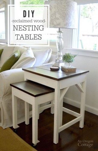 Make your own nesting tables with reclaimed wood. Nesting Tables Diy, Old Wood Furniture, Diy Reclaimed Wood, Old Wood Table, Wood Nesting Tables, Reclaimed Wood Projects, Table Sofa, Diy Holz, Woodworking Videos