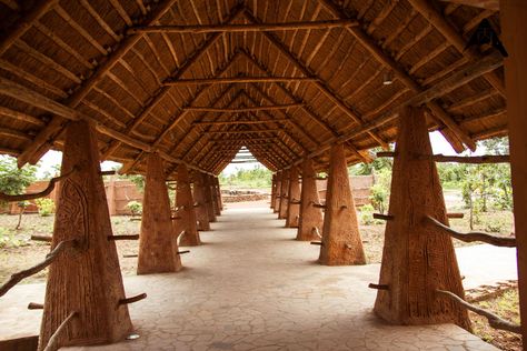 Ghana - Africa vernacular architecture Plan Concept Architecture, Rehabilitation Center Architecture, Garden Office Shed, Architecture Unique, Bamboo House Design, Ancient Indian Architecture, Covered Walkway, African Interior, Tropical Architecture