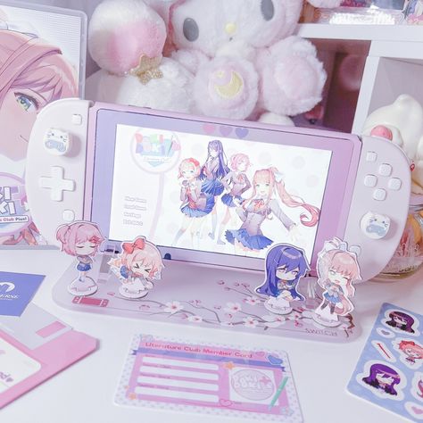 Kawaii Gaming Room, Nintendo Switch Case, Kawaii Games, Doki Doki Literature Club, Member Card, Video Game Room Design, Retro Gadgets, Kawaii Core, Cute Room Ideas