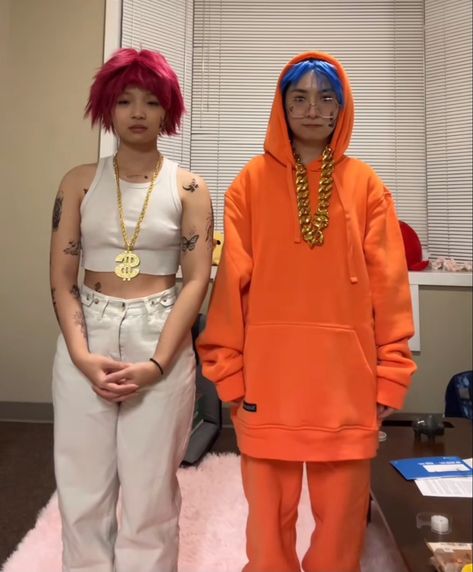 Yeet Yeet Skrt Skrt Costume, Easy Quick Duo Halloween Costumes, Simple Customes Ideas, Silly Duo Halloween Costumes, Iconic Duo Outfits, Impractical Jokers Halloween Costumes, Silly Duo Costumes, Funny Duet Halloween Costumes, Easy Friends Costumes