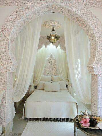 Beautiful Islamic Design from MOROCCO Moorish Decor, Arab Decor, Morocco House, Beautiful Morocco, Middle Eastern Decor, Morocco Art, Moroccan Interior Design, Moroccan Inspiration, Moorish Design