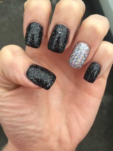 Grey And Black Nail Ideas, Black And Silver Sparkle Nails, Short Black Nails With Glitter, Black And Silver Gel Nails, Black And Gray Nail Designs, Black And Silver Nails Acrylic, Black Nails With Silver Glitter, Black And Silver Nails Ideas, Black And Silver Glitter Nails