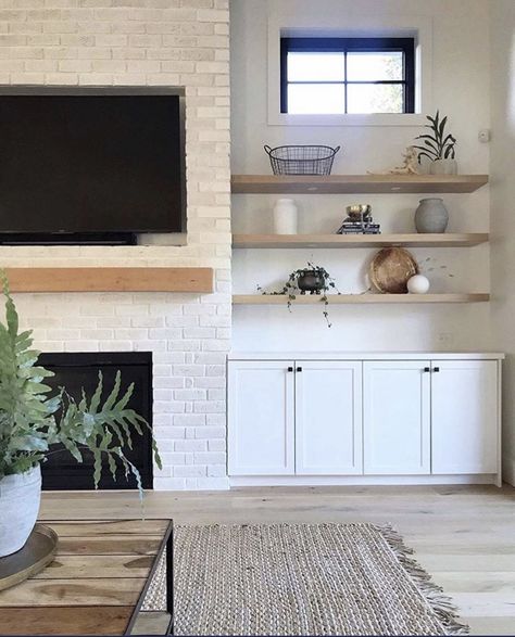 Build Ins, Modern Country Decor, Leather Chair Living Room, Modern Family Rooms, Living Tv, White Shiplap Wall, Fireplace Built Ins, Home Fireplace, Living Room Tv Wall