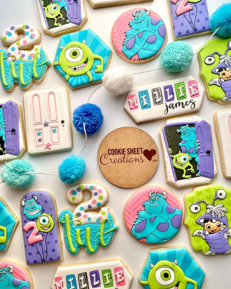 Cookie Sheet Creations (@cookiesheet.creations) | Instagram Monsters Inc Birthday Cookies, Monsters Inc Sugar Cookies, Monsters Inc Cookies Decorated, Monsters Inc Cookies, Monsters Inc Party, Monster Inc Birthday, Pastel Cupcakes, Cookie Decorating Party, Disney Cookies