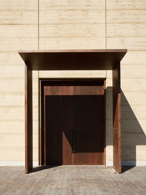 Gallery of Bushey Cemetery / Waugh Thistleton Architects - 15 Waugh Thistleton, Entry Vestibule, Jewish Cemetery, Foyer Entrance, Rammed Earth Wall, Rammed Earth, Hotel Project, Entrance Gates, Architectural Elements