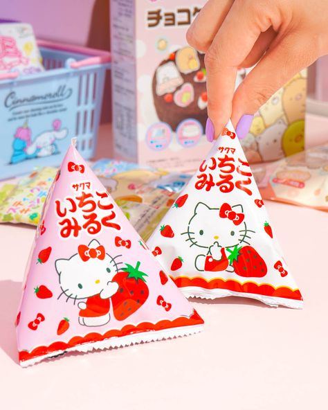 🌞🍓 Have a strawBERRY GOOD day with Hello Kitty! 😻🍬  #japancandystore #hellokitty #strawberry #japanesefood #japanesesnacks #japancandy #japanesesnack Eid Sweets, Japanese Candy Snacks, Cat Candy, Strawberry Candy, Japan Candy, Japanese Candy, Japanese Snacks, Candy Store, Japanese Food