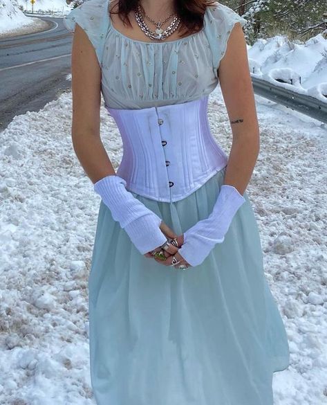 Ice Fairy Outfit, Snow Fairy Aesthetic, Fairycore Outfit Ideas, Corset Fairy, Fairy Core Outfits, Ice Fairy, Fairycore Outfit, Outfit Ideas 2023, Aesthetic Fairycore