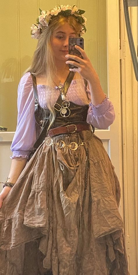 Long Fairycore Dress, Cottagecore Elf Outfit, Purple Fairy Ren Faire, Fantasy Ren Faire Outfits, Ren Fair Cosplay, Fantasy Inspired Fashion, Purple Ren Faire Outfit, Fantasy Renfaire Outfit, Unique Ren Faire Costume