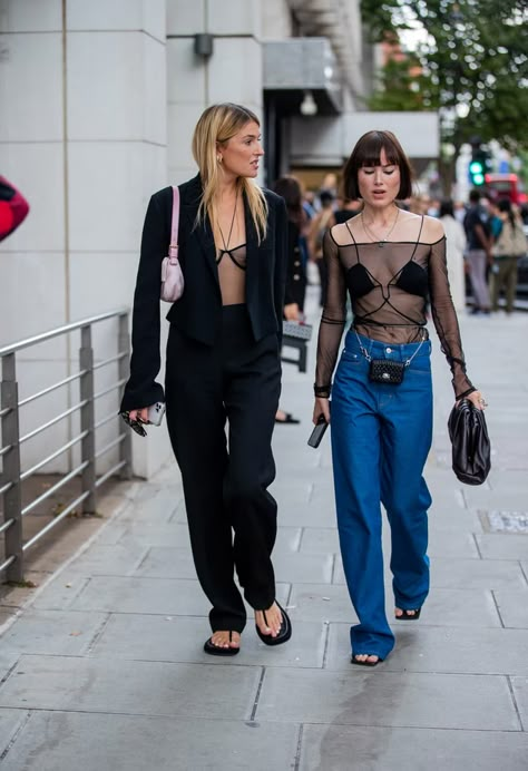 Berlin Fashion Streetstyle, Berghain Outfit, Berghain Style, 2022 Street Fashion, Techno Look, London Fashion Week 2022, London Street Fashion, Berlin Street Style, Berlin Fashion Street