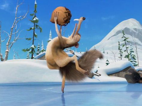 Ice Age Squirrel, Disney Xd Cartoons, Ice Age 4, Blue Sky Studios, Squirrel Funny, Disney Animated Movies, Character Pictures, Lovely Animals, Cartoon Character Pictures