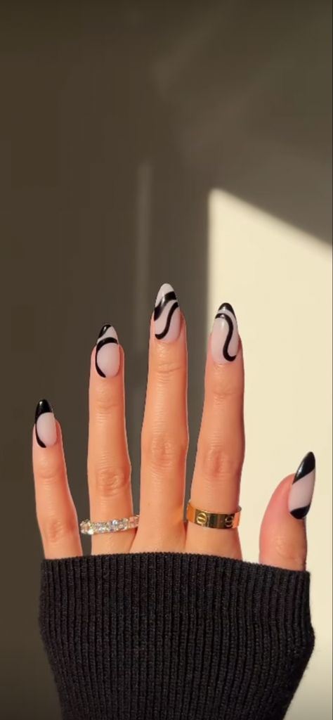 Black Patterned Nails, Cream Black Nails, Black And Cream Nail Designs, Black Pattern Nails, Cream And Black Nails, Almond Nails Designs Aesthetic, Almond Nails Designs Red, Black Stripe Nails, Cream Nails Designs