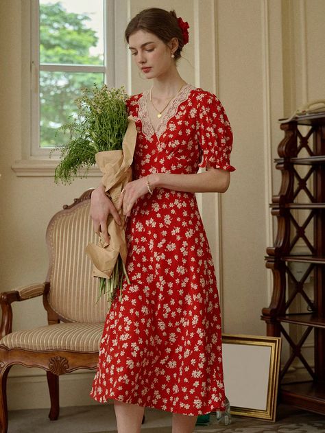 Simple Retro Women's Floral Print V-Neck Splicing Puff Sleeve Mid-Length DressI discovered amazing products on SHEIN.com, come check them out! Elegant Red Dress, Mid Dress, Simple Retro, Cottagecore Dress, Dress Simple, Frill Sleeves, Midi Length Skirts, Elegant Red, Retro Women