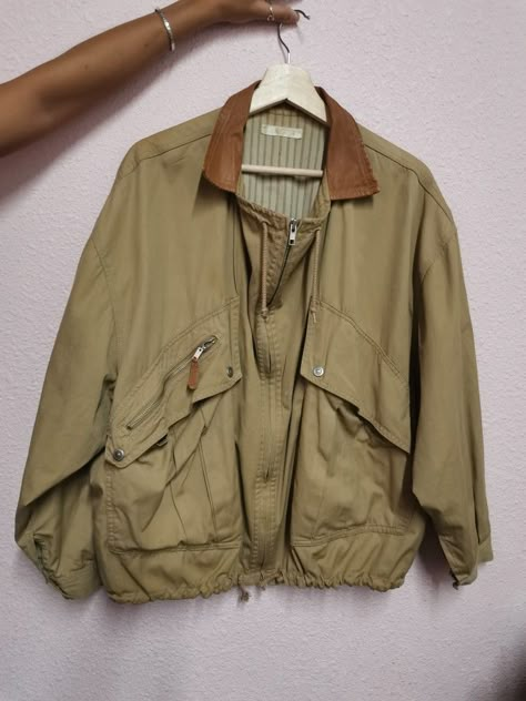 Seoul Photography, 90s Sport, Spring Outerwear, Jacket Details, Workwear Vintage, Functional Clothing, Outer Jacket, Military Outfit, Outdoor Jacket