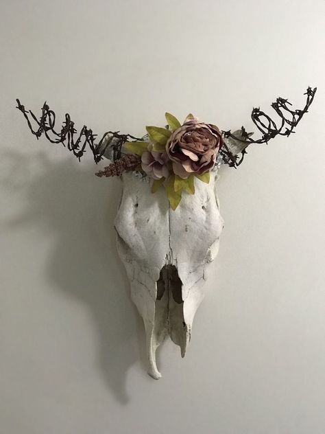 Barbed wire, drift wood, cactus skeletons for HORNS Cow Skull Without Horns Decor, Cow Skull Without Horns, Fire Glass Cow Skull, Diy Cow Skull Painting Ideas, Cow Sculls Art, Decorative Cow Skulls, Mounted Deer Skull, Painted Cow Skull Ideas No Horns, Cow Skull Decor Diy