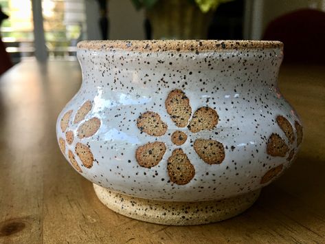 Laguna Speckled Buff Clay with wax resist flowers and Amaco Snow glaze. Spray Glaze Ceramics, Wax Glaze Pottery, Wax Resist Ceramics Design, Ceramic Wax Resist Designs, Wax Resist Designs Pottery, Wax Resist Glaze Pottery, Speckled Glaze Pottery, Laguna Speckled Buff Clay, Ceramics Wax Resist